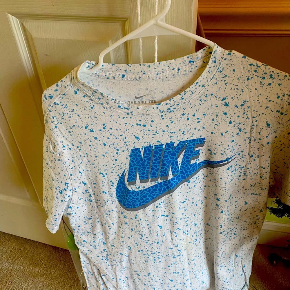 Nike men’s large T-shirt